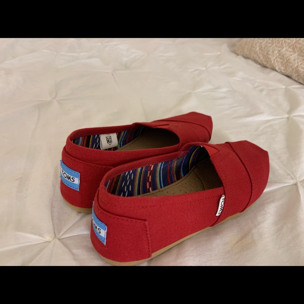 Toms